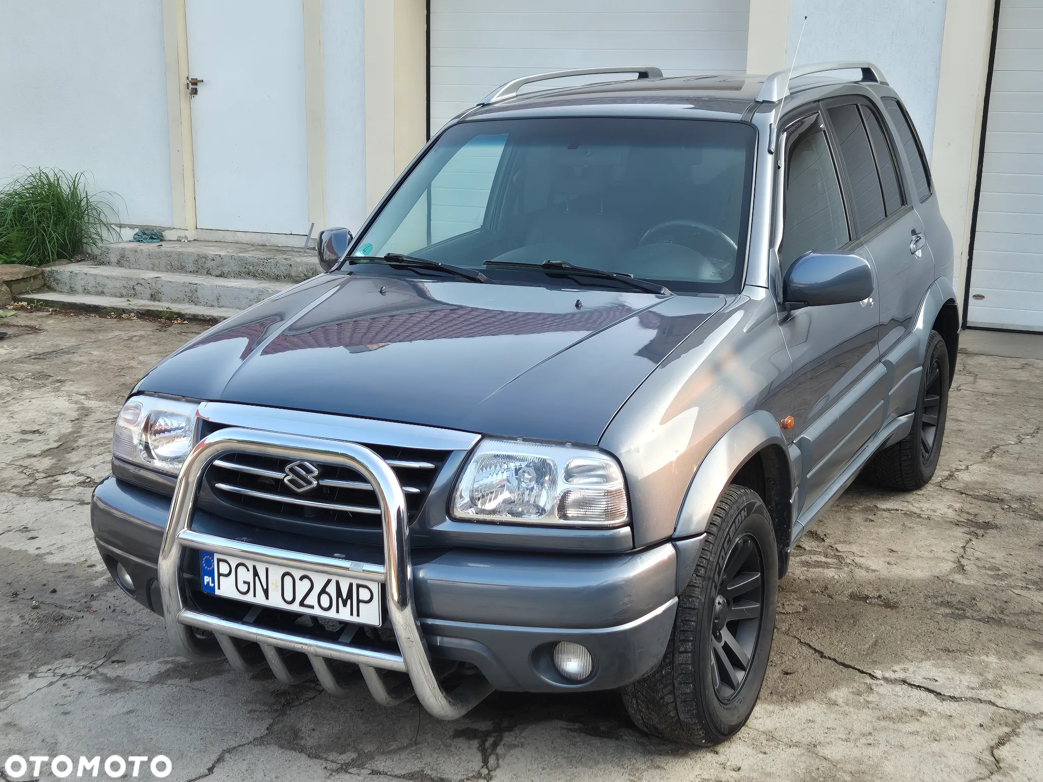 Suzuki Grand Vitara 2.5 V6 Comfort - 2