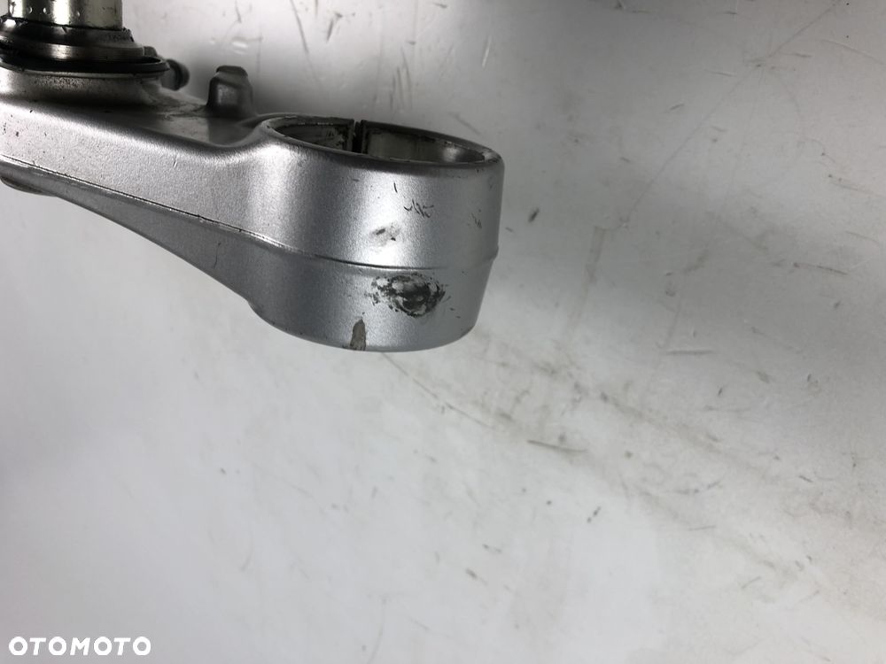 Triumph Street Triple 675 07-11 półka dolna + górna komplet - 7