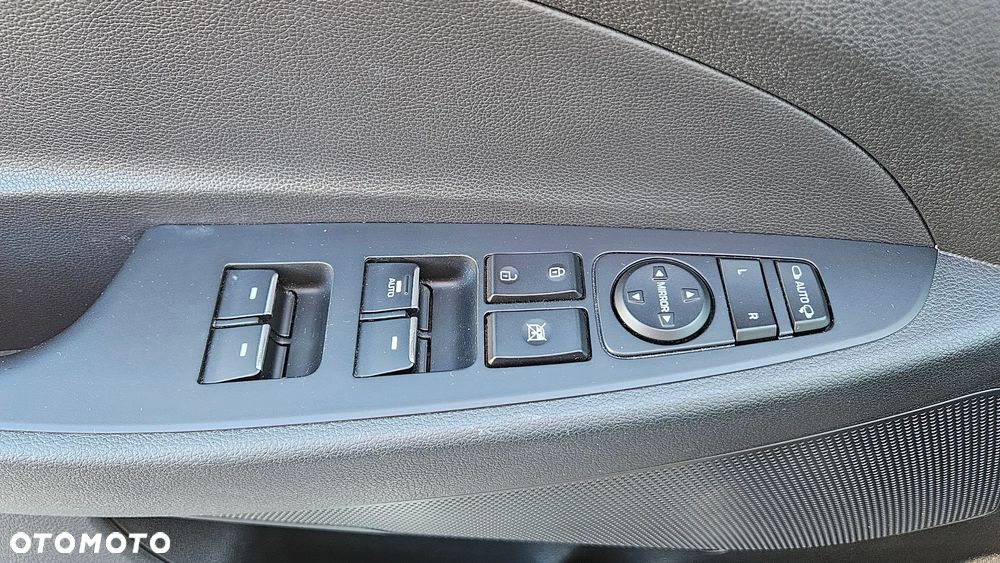 Hyundai Tucson 1.7 CRDI BlueDrive Premium 2WD DCT - 17