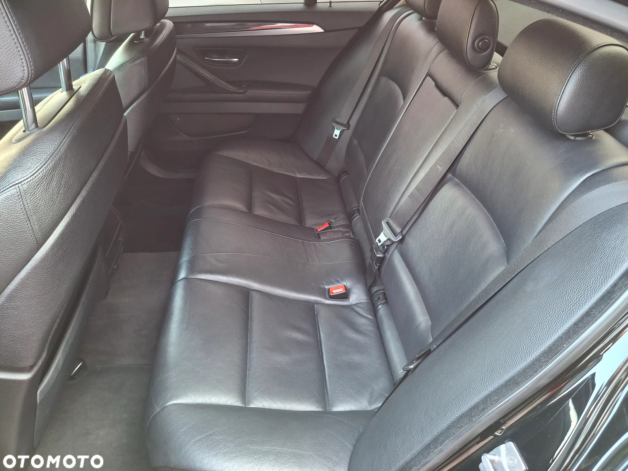 BMW Seria 5 528i xDrive Luxury Line - 21