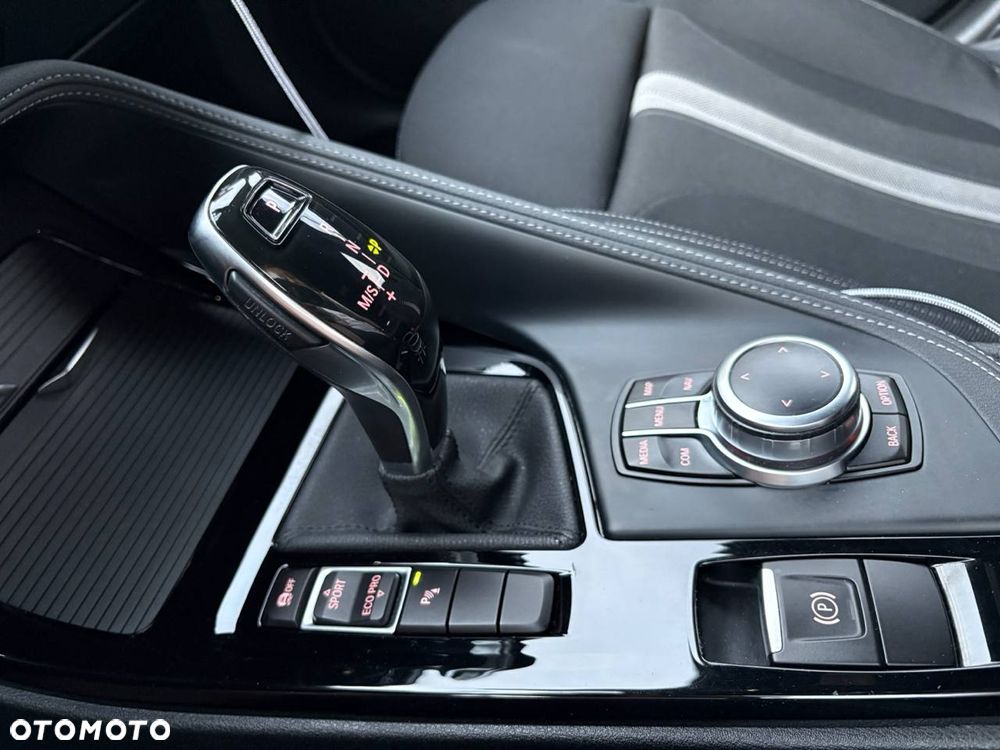 BMW X2 sDrive18d Advantage - 17