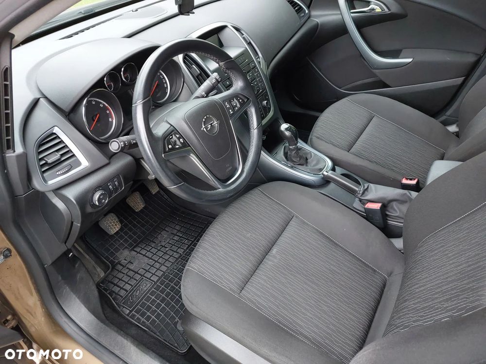 Opel Astra IV 1.4 T Enjoy - 10