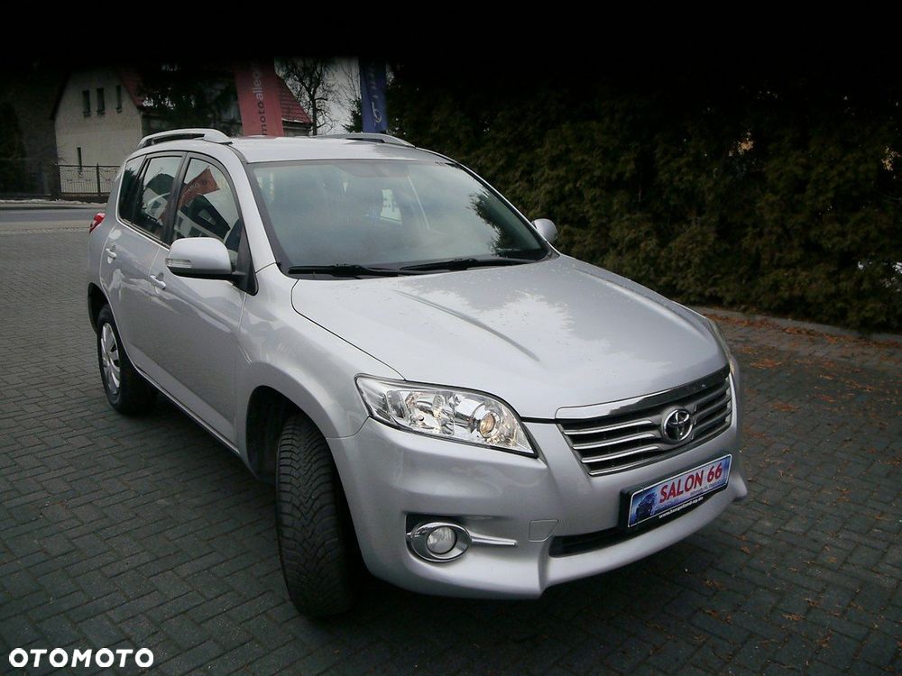 Toyota RAV4 2.2 D-4D 4x4 Sol - 9