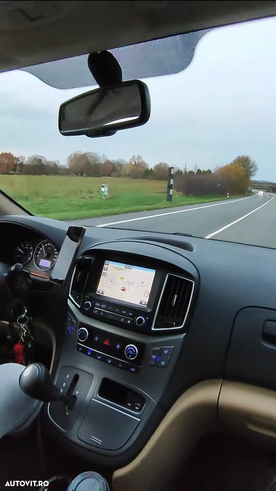 Hyundai H-1 2.5 CRDi Travel Premium - 5