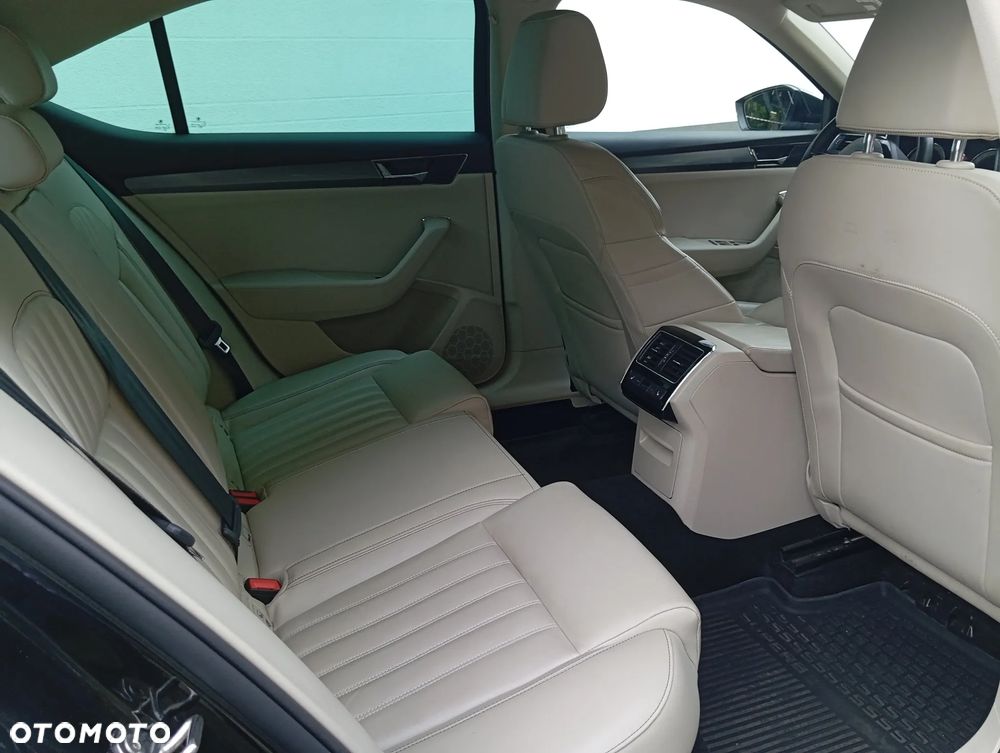 Skoda Superb 2.0 TSI Style DSG - 10