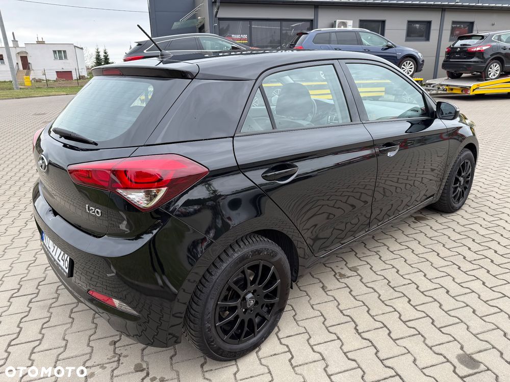 Hyundai i20 1.2 Intro Edition - 10