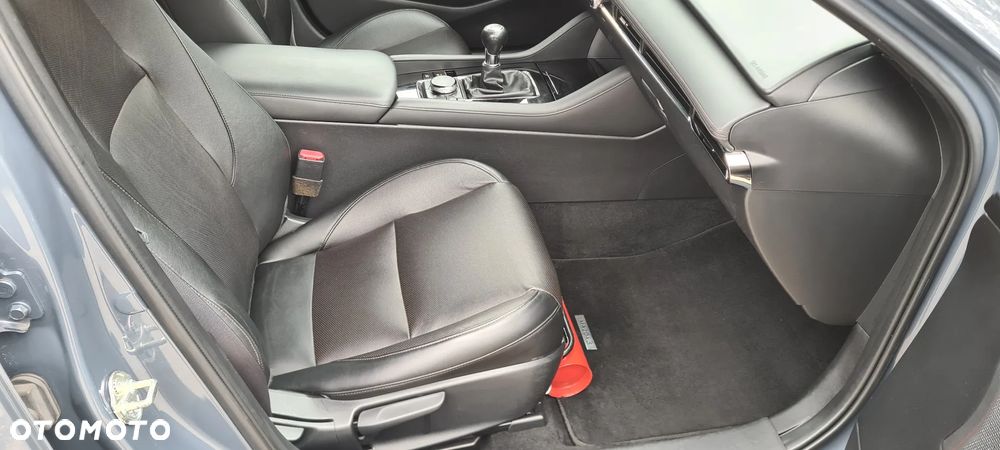 Mazda 3 - 18