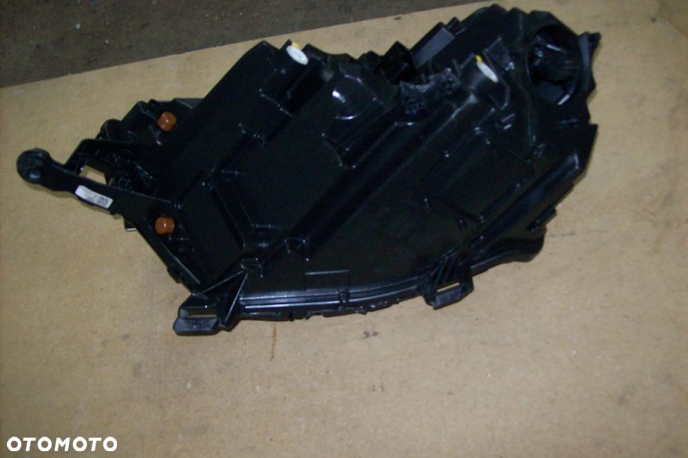 LAMPA PRZEDNIA  PRAWA EUROPA FUUL LED SKODA KAMIQ - 8