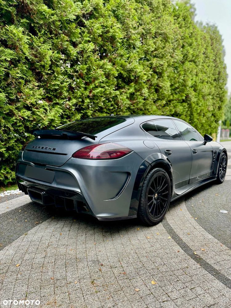 Porsche Panamera Turbo PDK - 3
