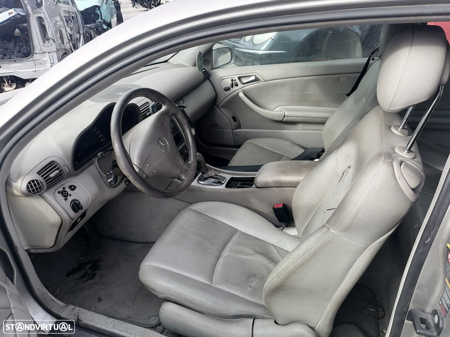 Peças Mercedes-Benz C-Class Coupe(W203) 2000 a 2007 - 17