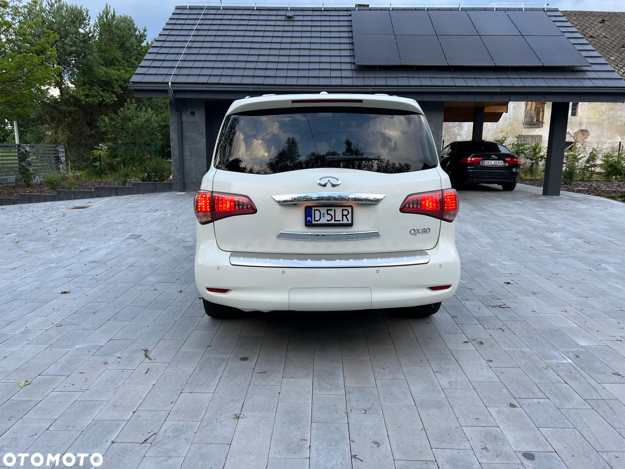 Infiniti QX80 - 6