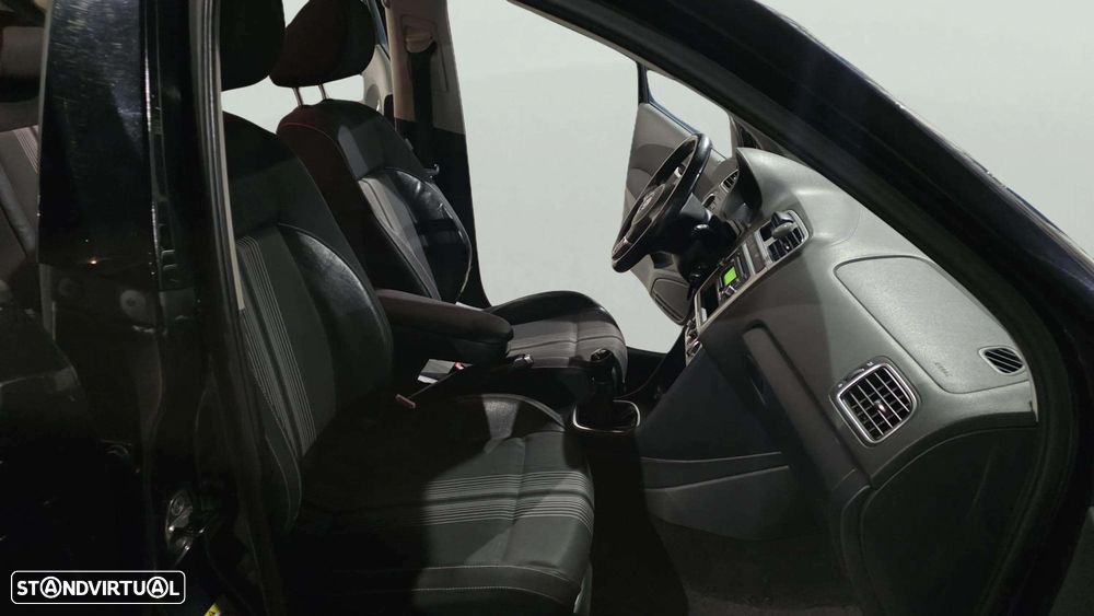 VW Polo 1.2 MATCH - 13