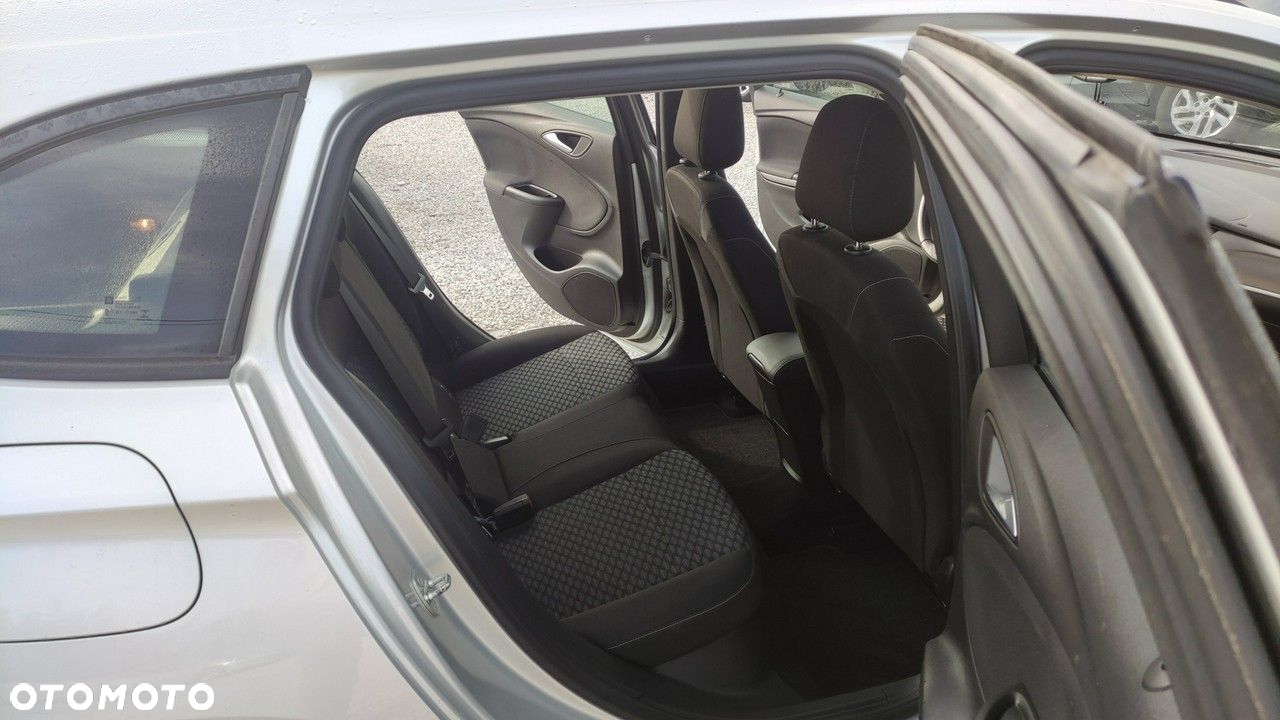 Opel Astra - 16