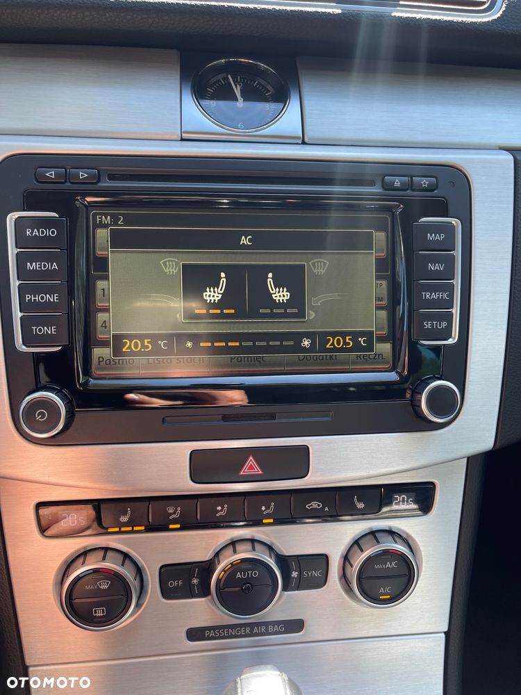 Volkswagen Passat 2.0 TDI Comfortline R-Style DSG - 20