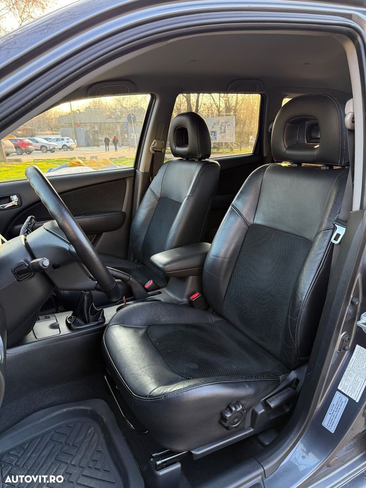 Mitsubishi Outlander 2.0 Turbo 4x4 - 10