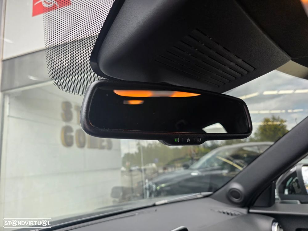 Nissan Juke 1.0 DIG-T N-Connecta NAV.+TwoTone NC DCT - 28