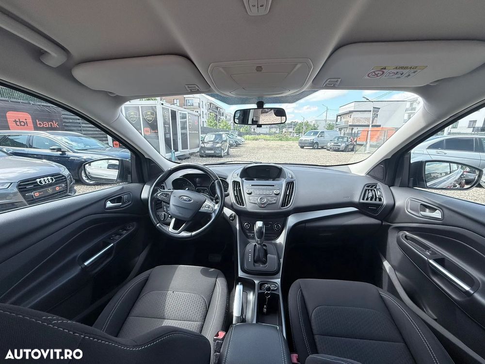 Ford Kuga 2.0 TDCi 4WD Powershift Vignale - 10