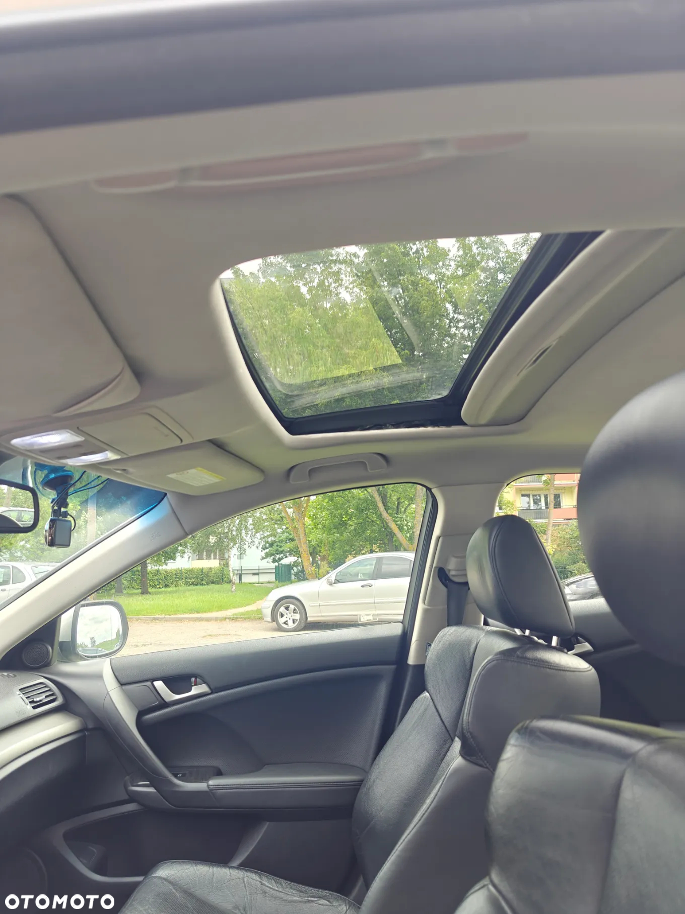 Honda Accord 2.0 Executive - 40
