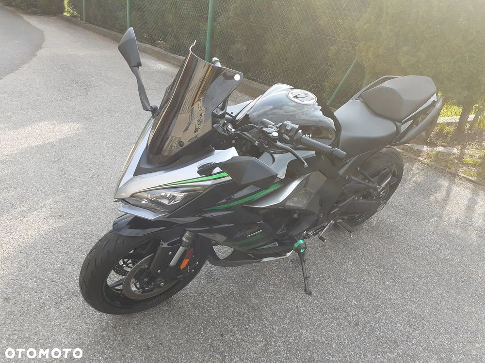Kawasaki Ninja 1000 SX - 15