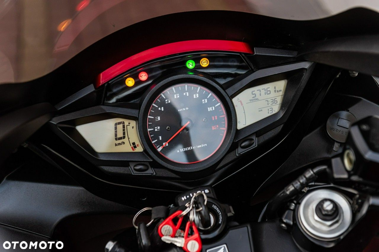 Honda VFR - 9