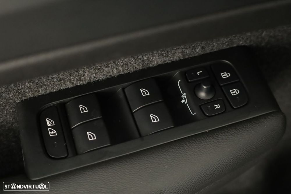 Volvo XC 40 2.0 B3 Essential - 20