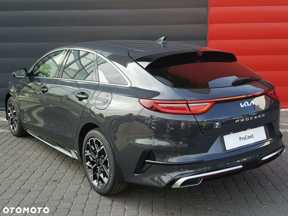 Kia ProCeed - 4
