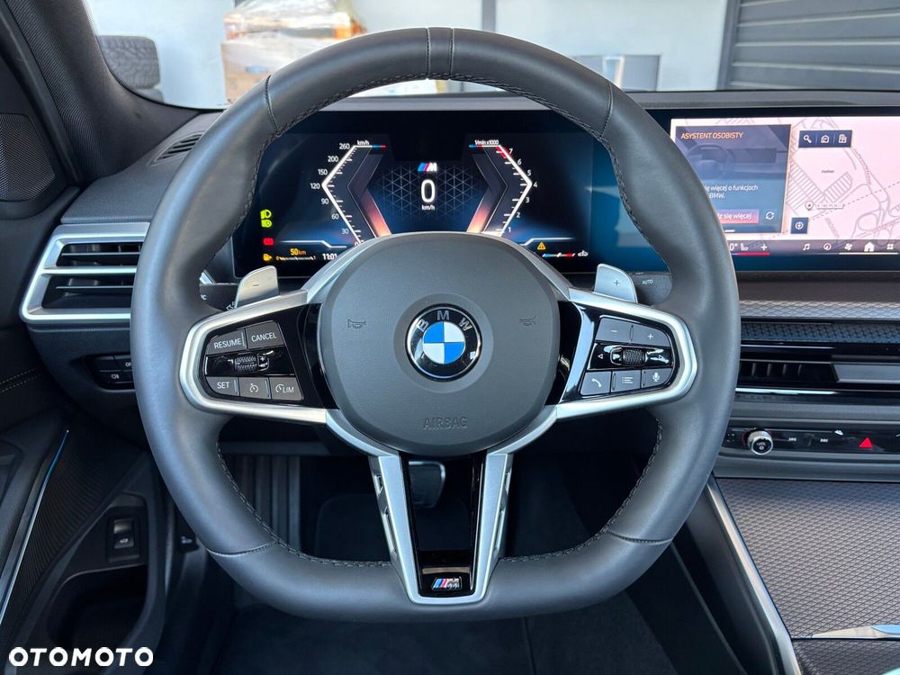 BMW Seria 3 330i xDrive M Sport sport - 33
