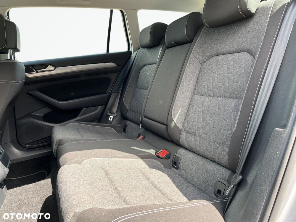 Volkswagen Passat Variant 1.5 TSI EVO Business DSG - 15