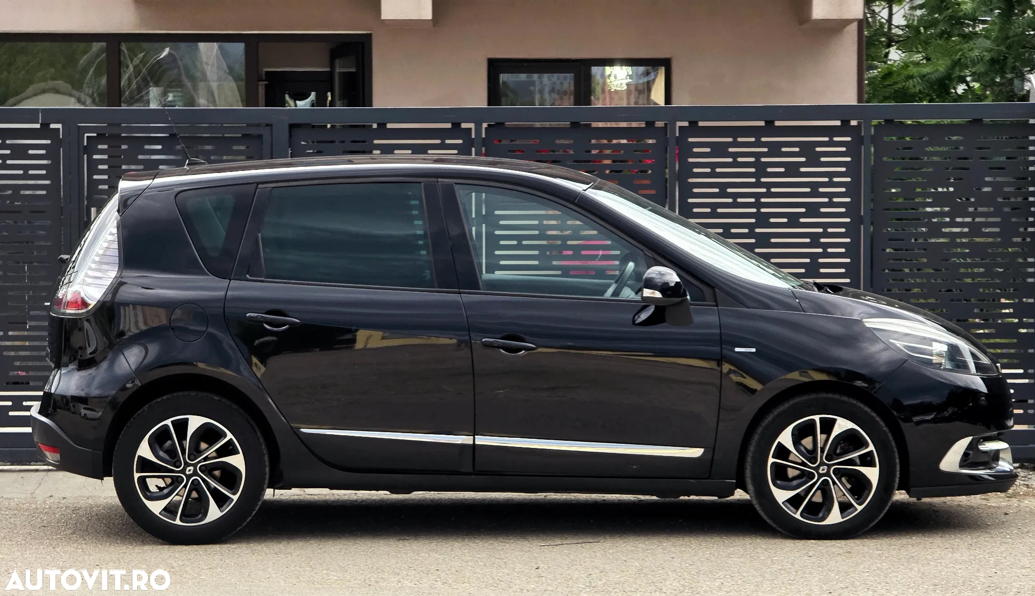 Renault Scenic ENERGY dCi 130 BOSE EDITION - 5