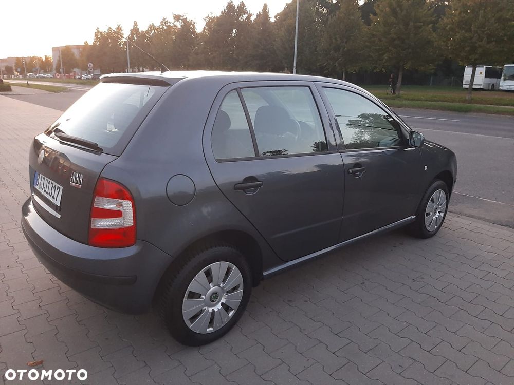 Skoda Fabia 2007 photo 5