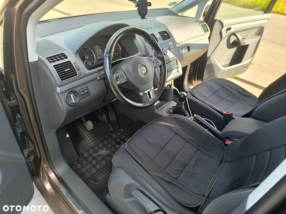 Volkswagen Touran 1.6 TDI DPF BlueMot Comfortline - 9