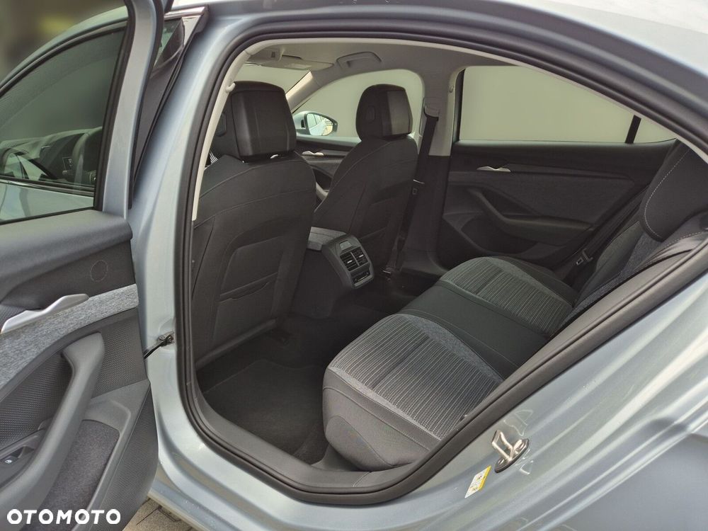 Skoda Superb 1.5 TSI mHEV Drive DSG - 15