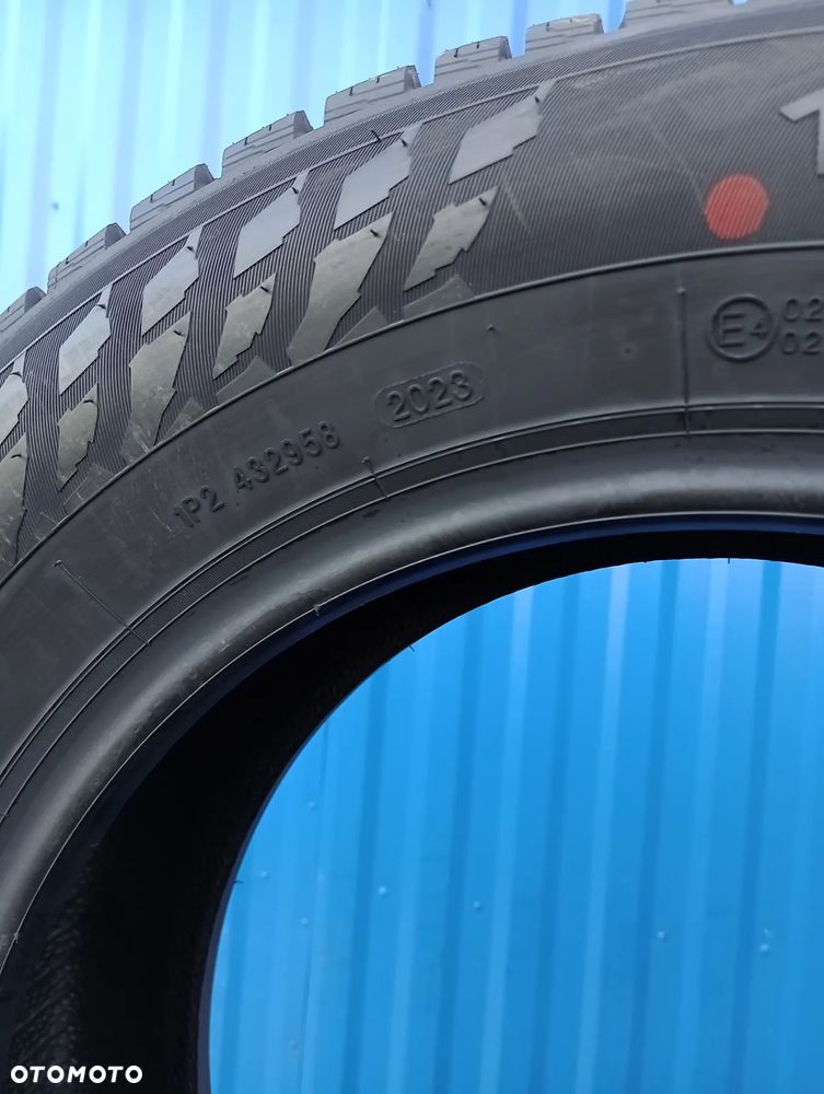 OPONY ZIMOWE 4 X 185/65 R15 88T NOKIAN TYRES SNOWPROOF 1 - 6