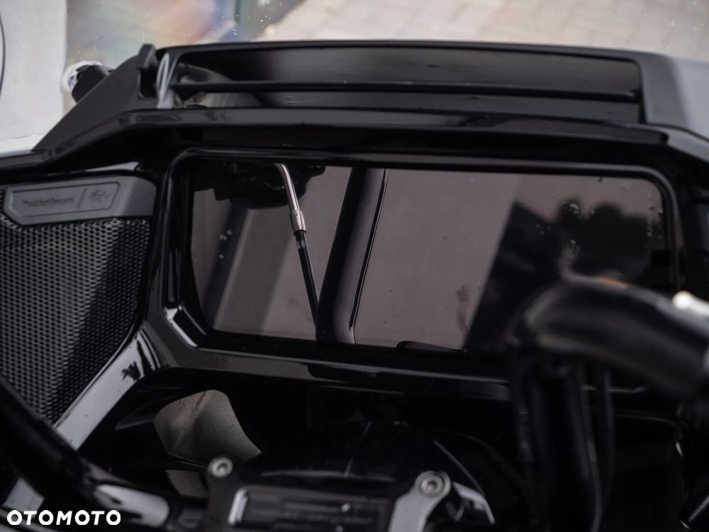 Harley-Davidson Touring Road Glide - 29