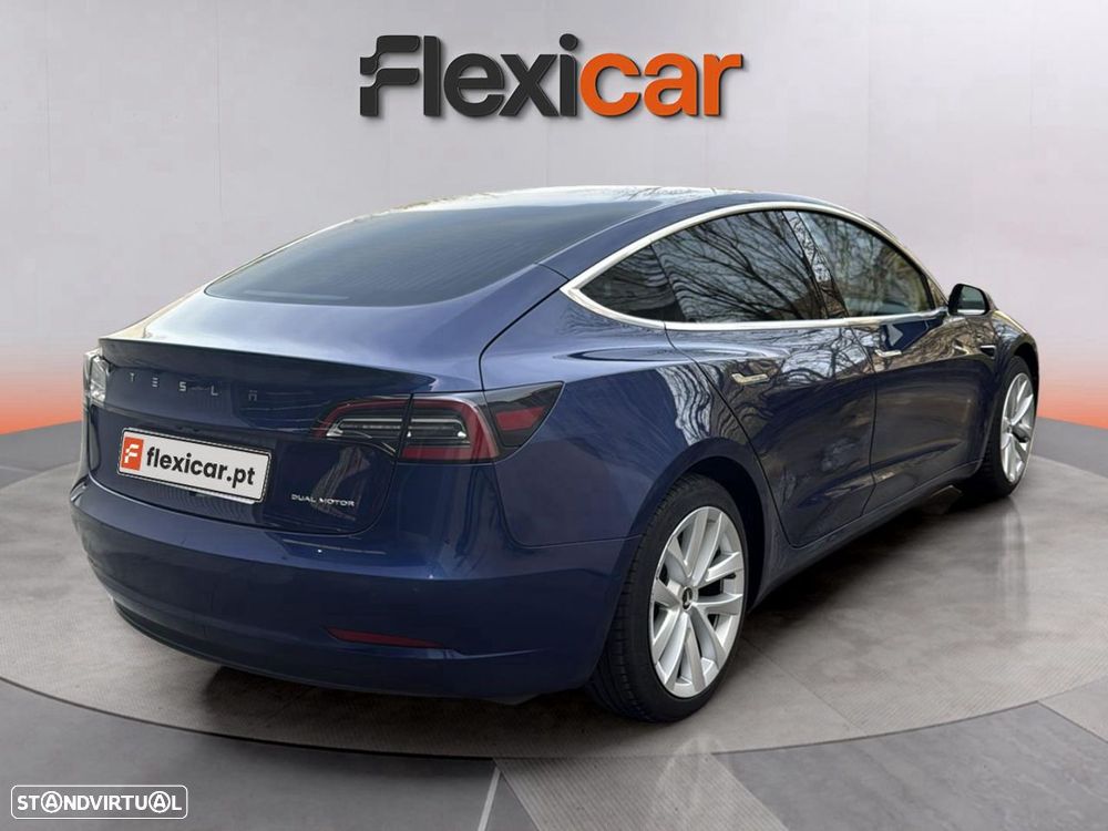 Tesla Model 3 - 6