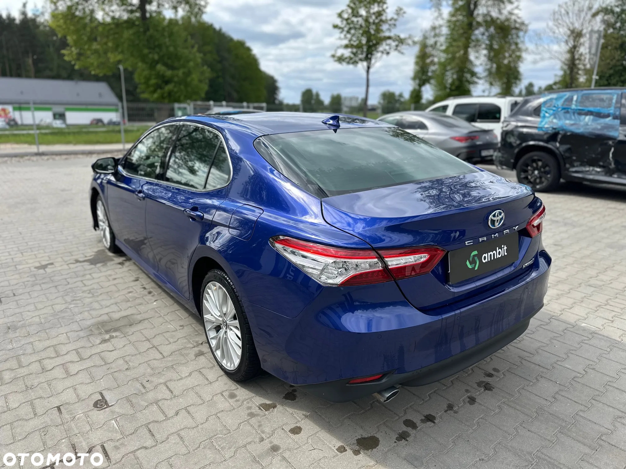 Toyota Camry - 9