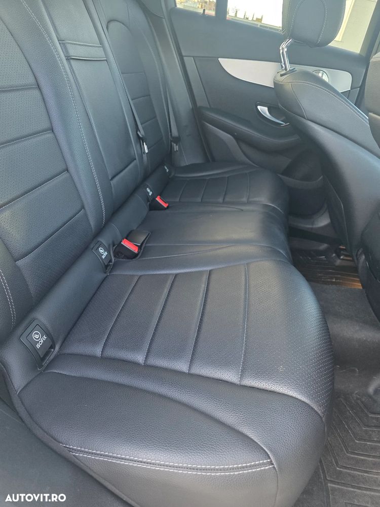 Mercedes-Benz GLC - 21