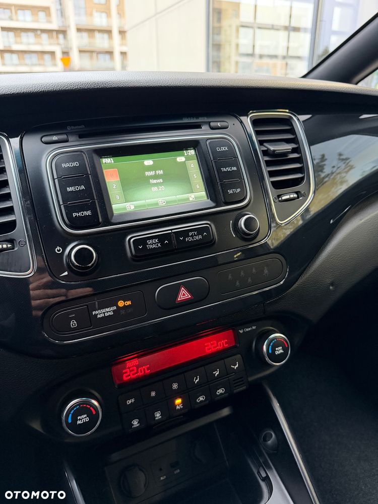 Kia Carens 1.7 CRDi XL 7os - 25