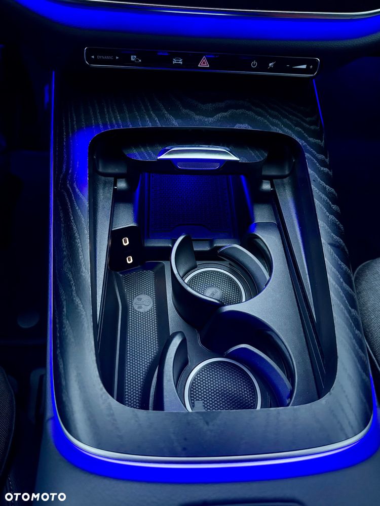 Mercedes-Benz Klasa E 220 d 4-Matic - 27