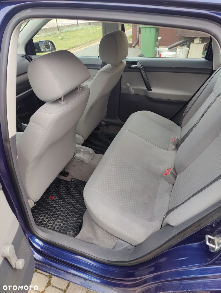 Volkswagen Polo 1.2 12V Basis - 12