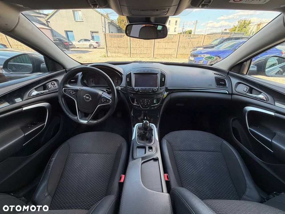 Opel Insignia - 10