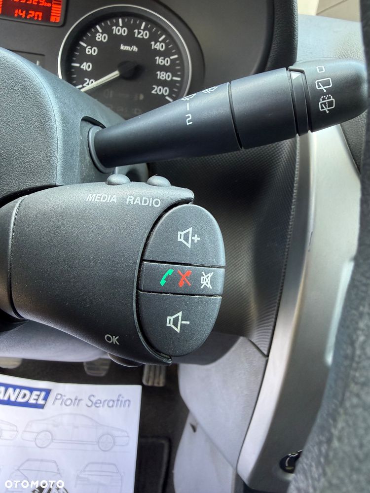Dacia Sandero - 28
