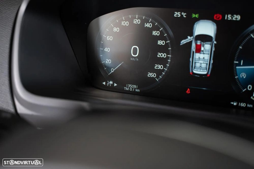 Volvo XC 90 2.0 D4 R-Design - 22