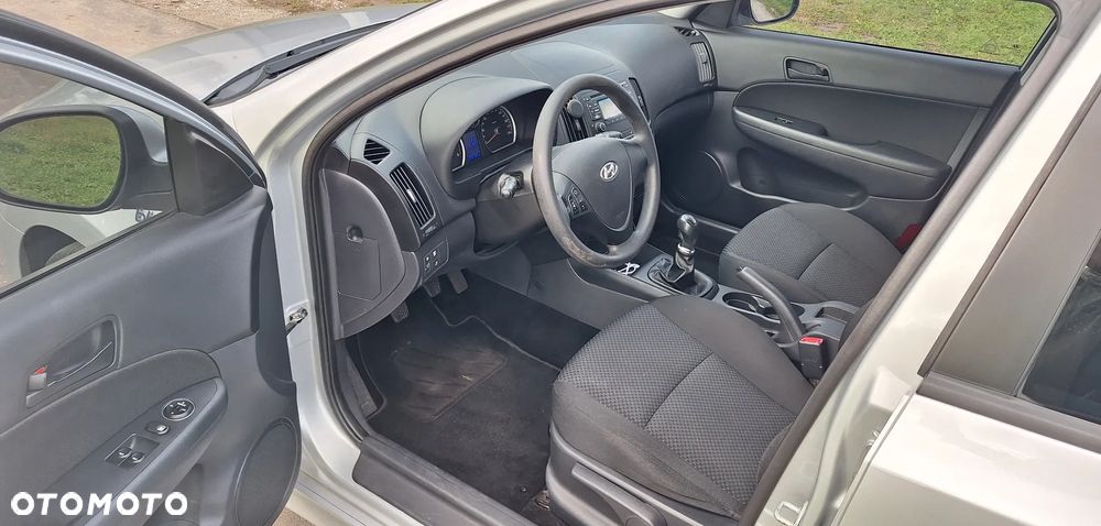 Hyundai i30 i30cw 1.4 blue Comfort - 6