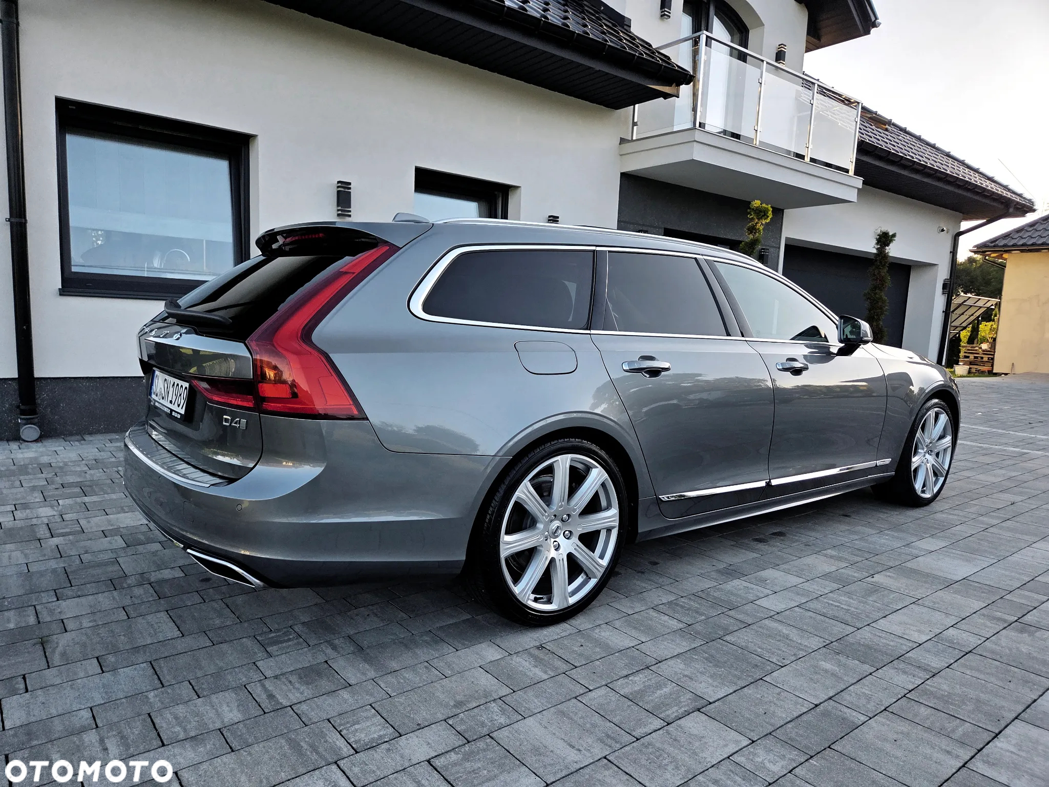 Volvo V90 D4 Inscription - 15