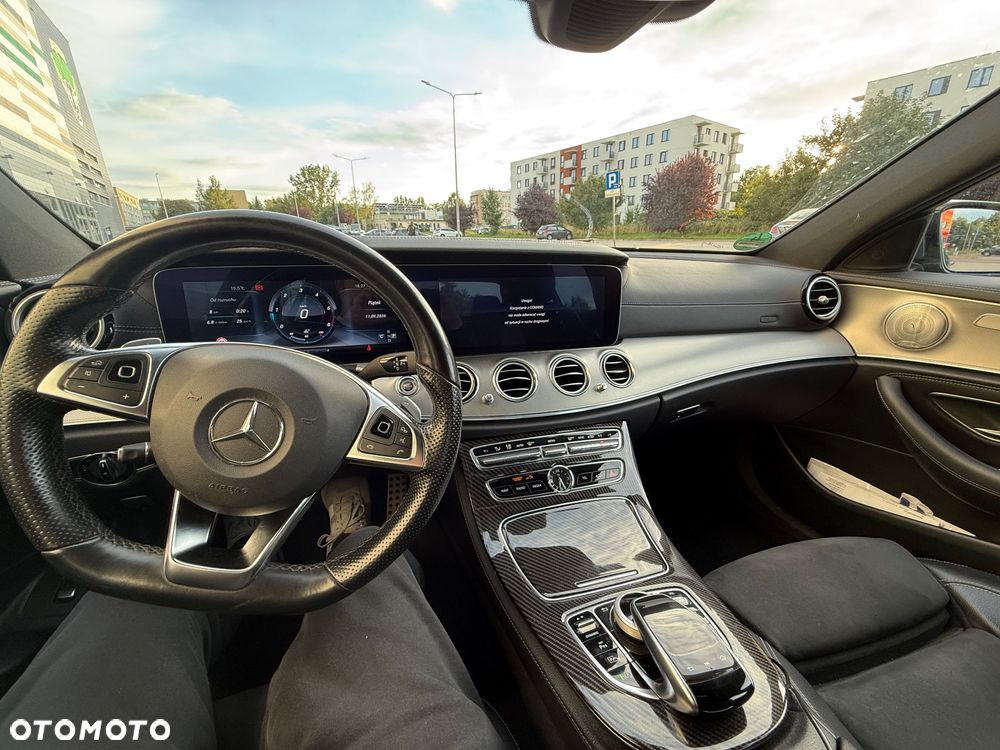 Mercedes-Benz Klasa E 220 d 9G-TRONIC - 8