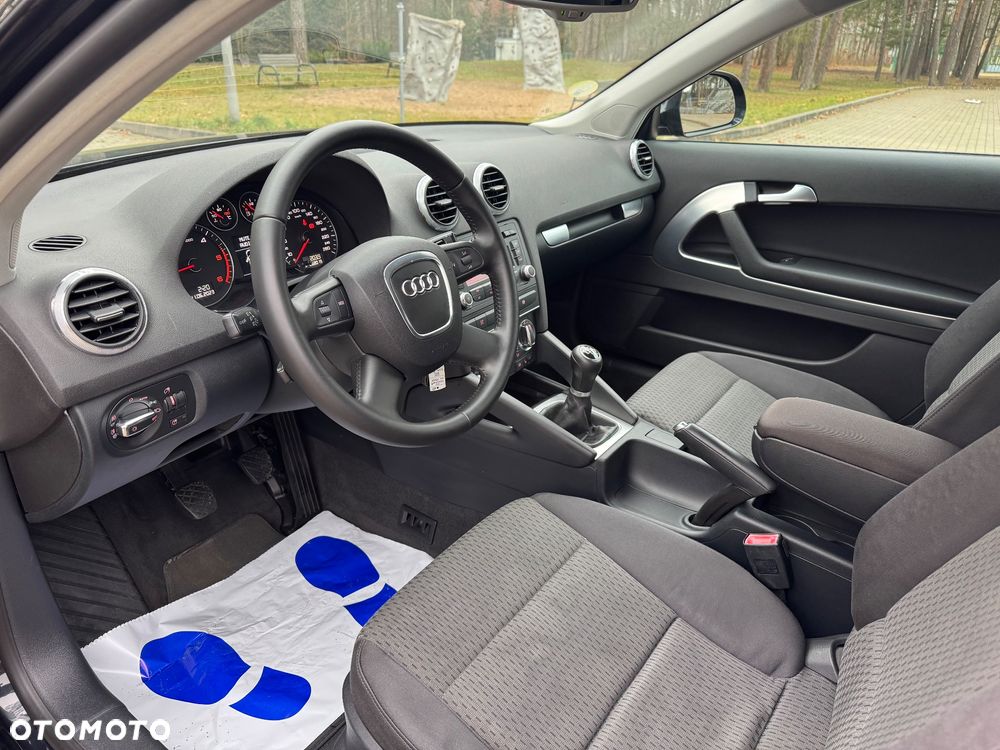 Audi A3 3-drzwiowe 2.0 TDI Ambiente - 8