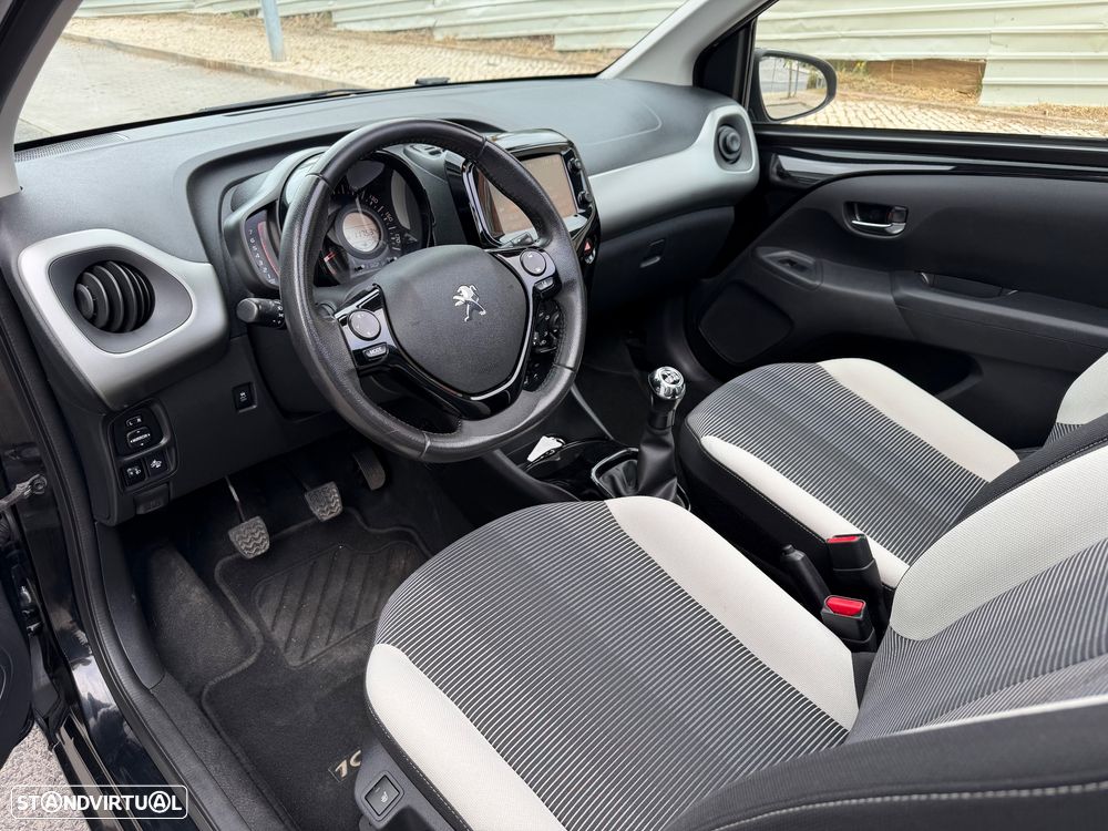 Peugeot 108 1.2 PureTech Top! Allure - 21