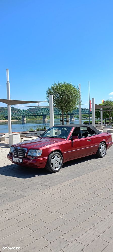 Mercedes-Benz W124 1995 photo 3