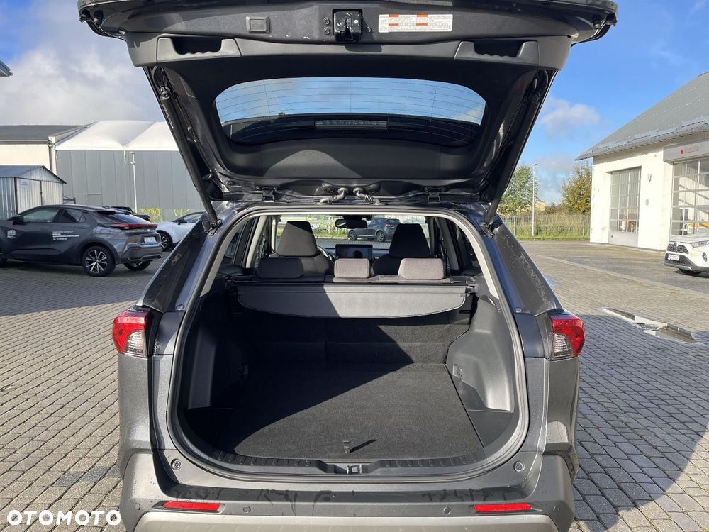 Toyota RAV4 - 11
